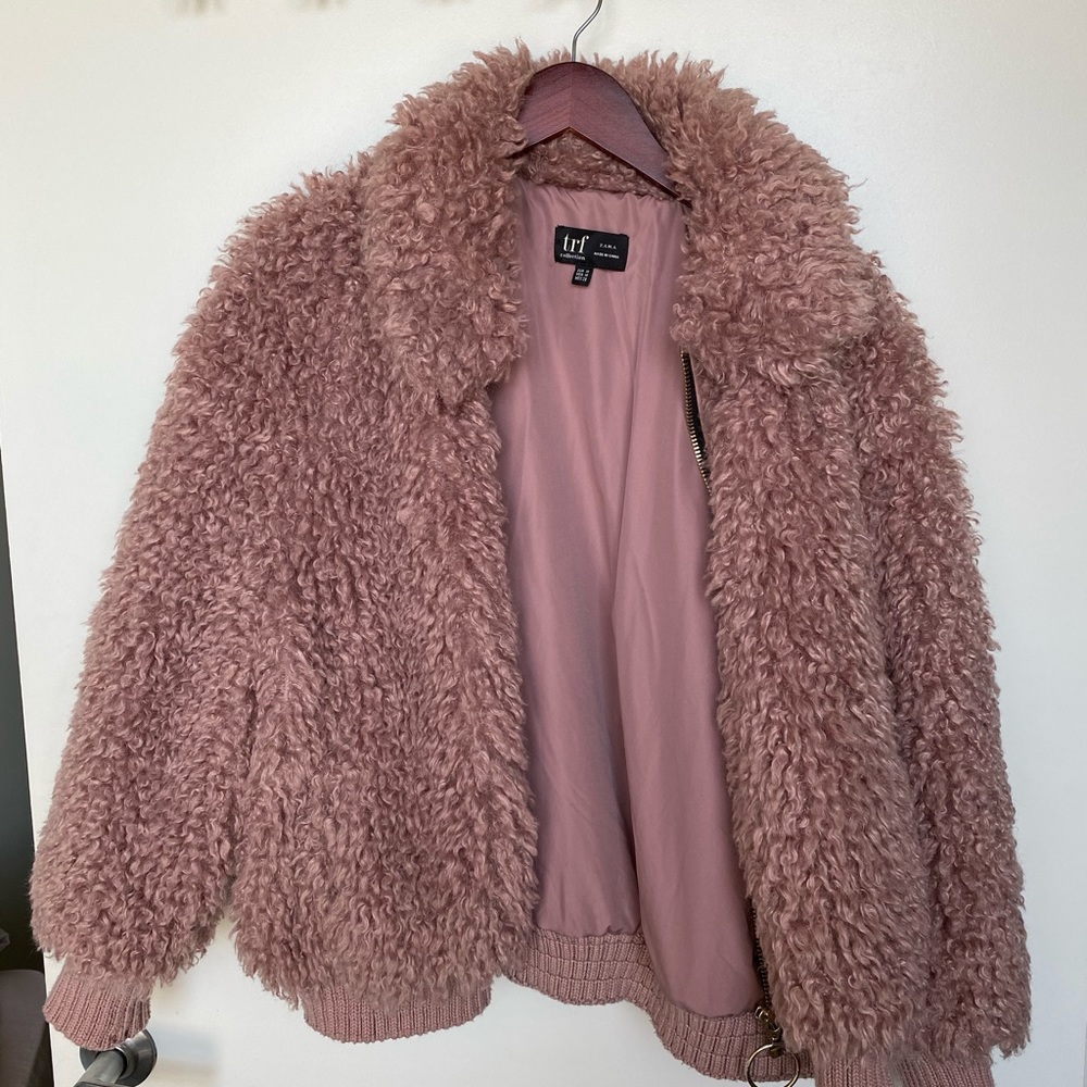 zara teddy coat/ trf/ pink/ fluffy